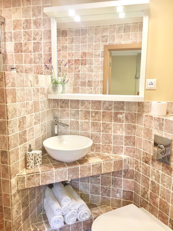 Alexander Apartments Тарту Екстериор снимка